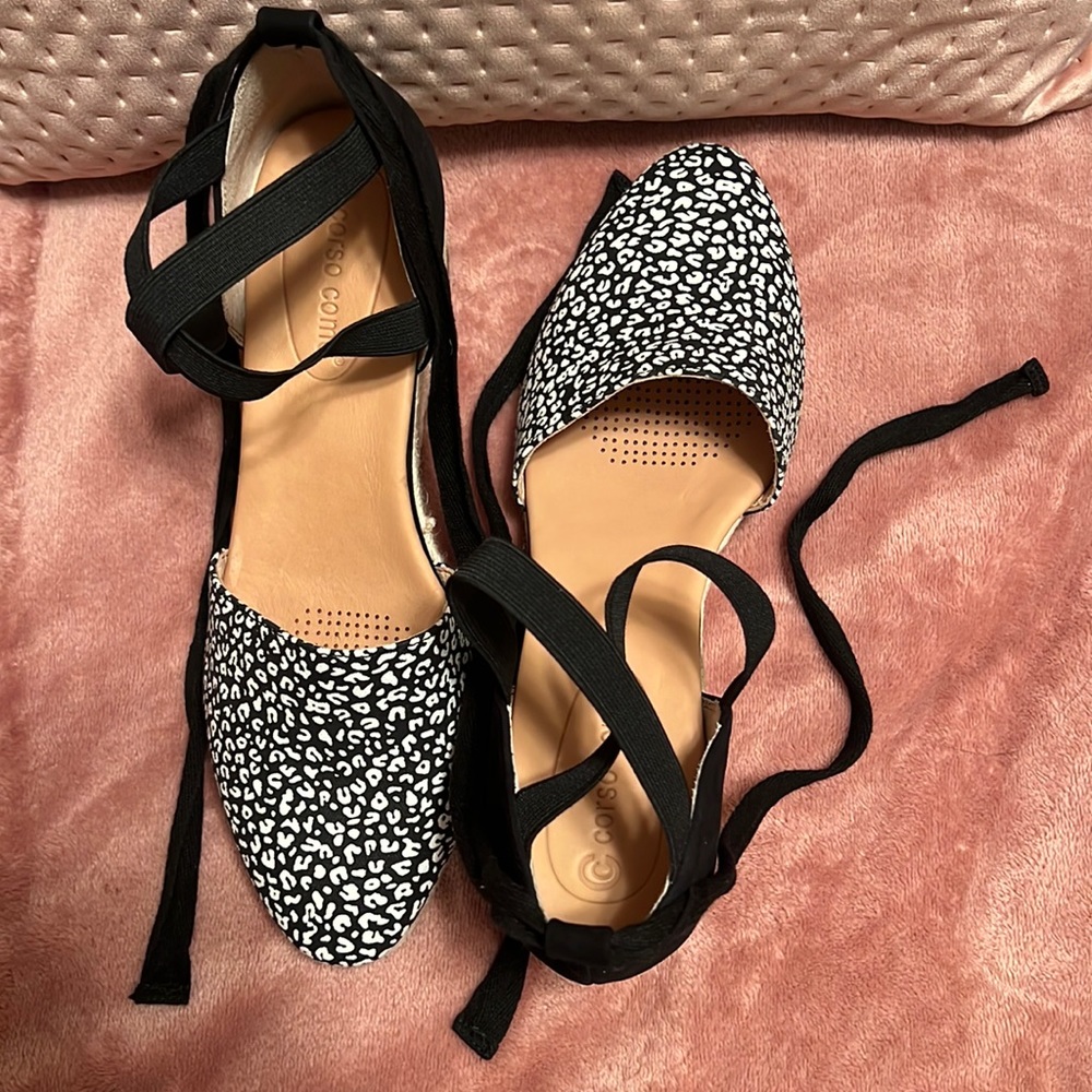 New! Never worn! Corso Como wedge sandals size 8.5